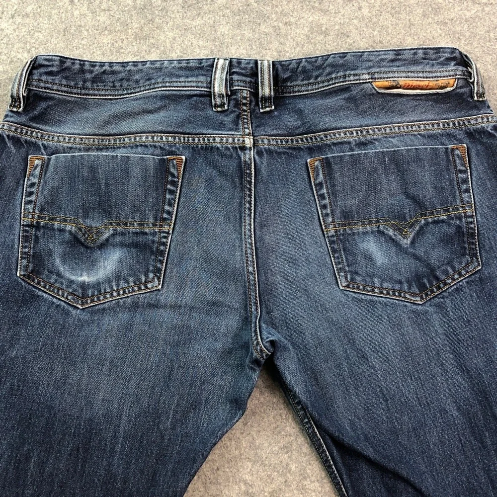Diesel Mens Jeans Size 38x30 Straight Leg Button Fly Blue Medium Wash Denim